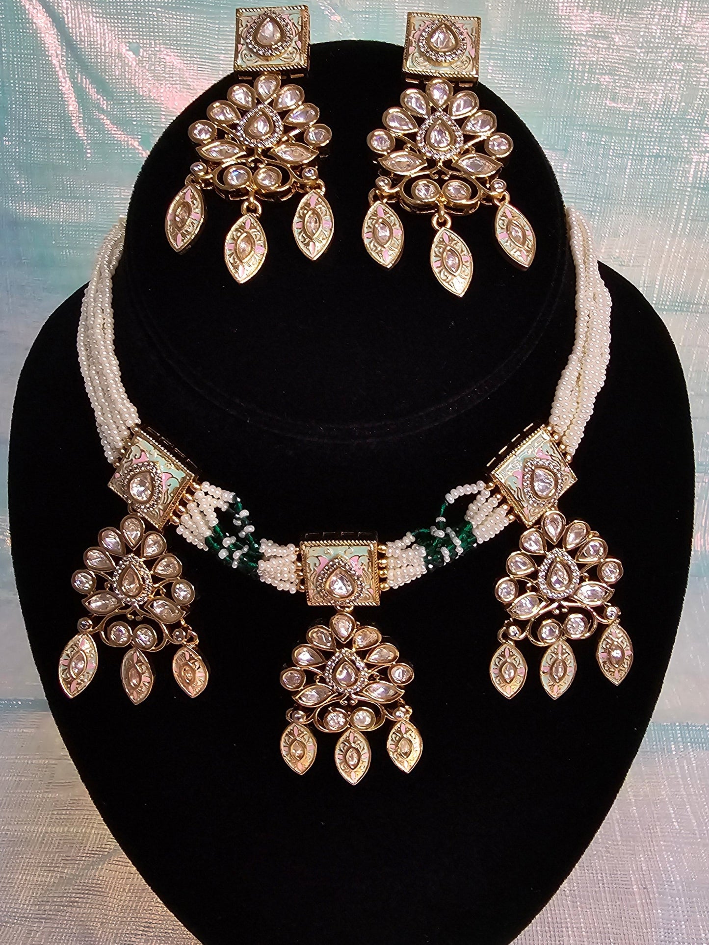 Elegant and stylish necklace and earrings