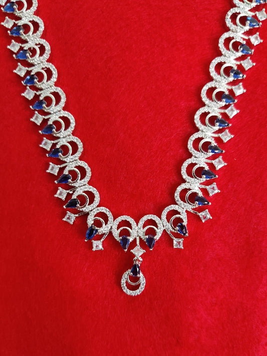 Elegant and stylish necklace with earrings