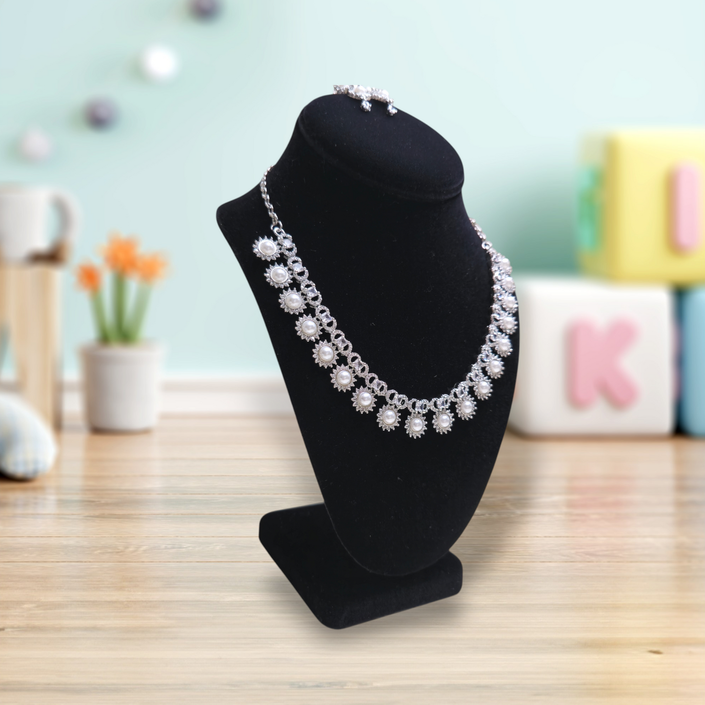 Elegant and stylish pearl studded necklace set