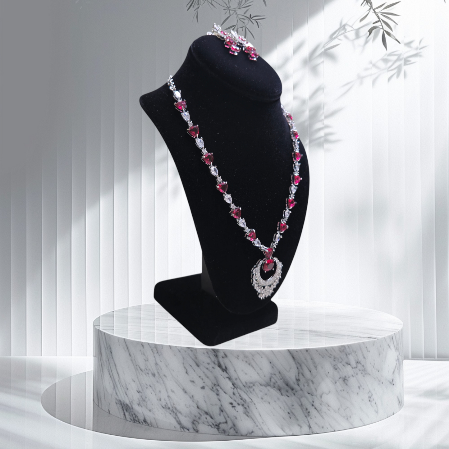 Elegant and stylish necklace with earrings